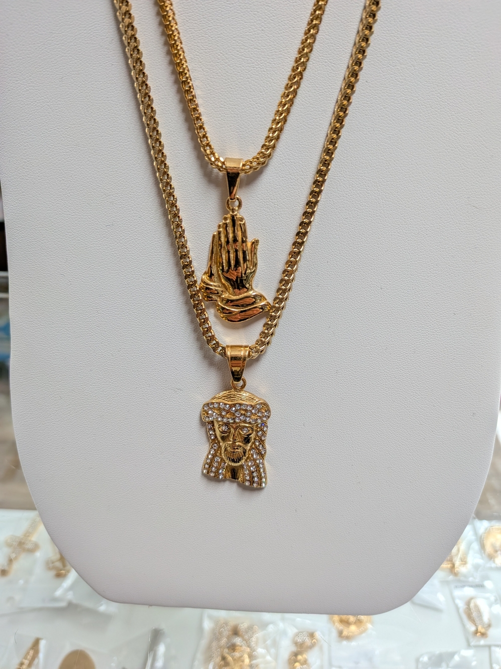 20" 2mm & 24" 3mm Franco Chains w/Pendants
